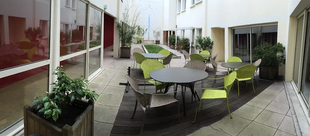 Orion Haussman Aparthotel